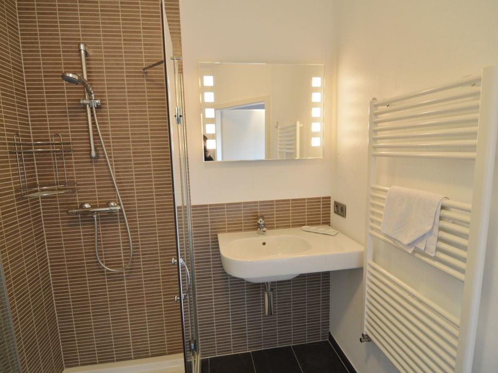 Chateau Crawhez Hotel Thimister Esterno foto